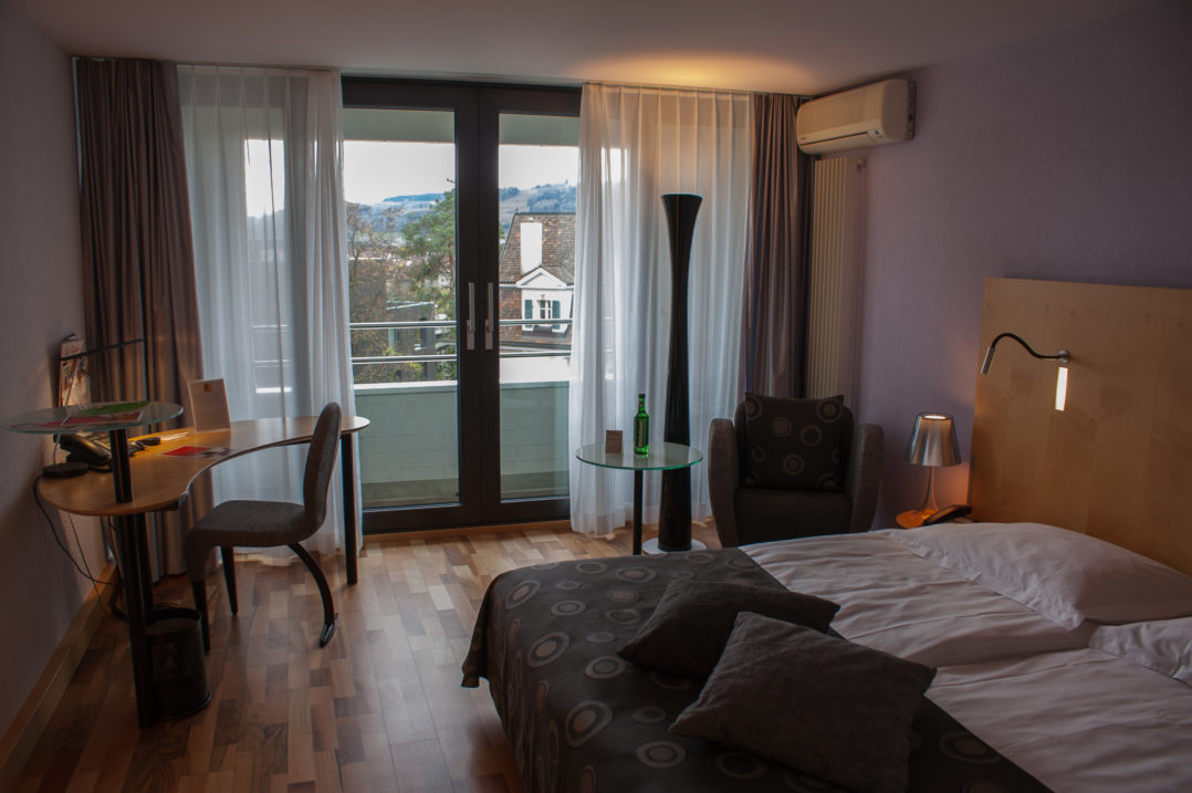 Hotelzimmer mit Aussicht des Allegro Hotels im Kursaal Bern