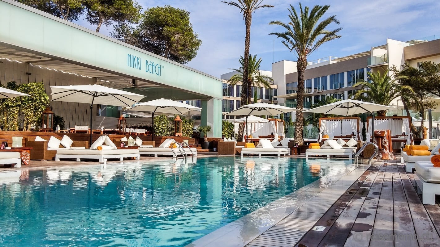 Our top 6 Ibiza beach club ranking - beaches and fine food worth a look