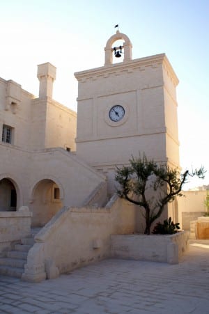 Kirche Dorfplatz Borgo Egnazia