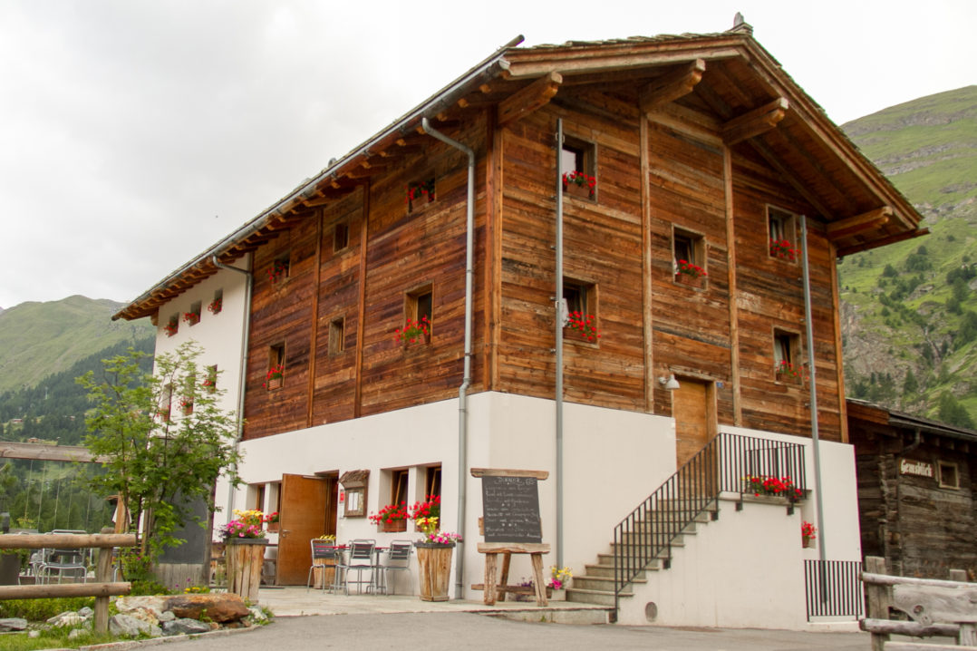 Sonnmatten Hotel und Restaurant in Zermatt-Winkelmatten