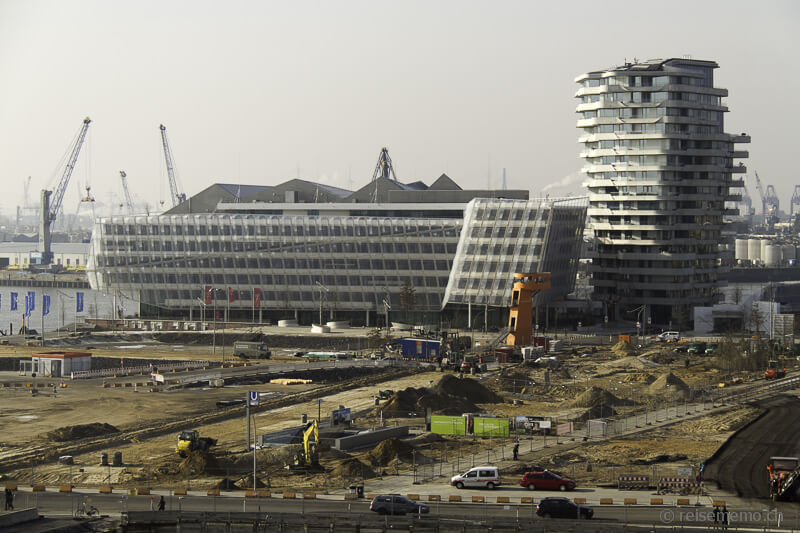 Baustelle beim Marco Polo Tower