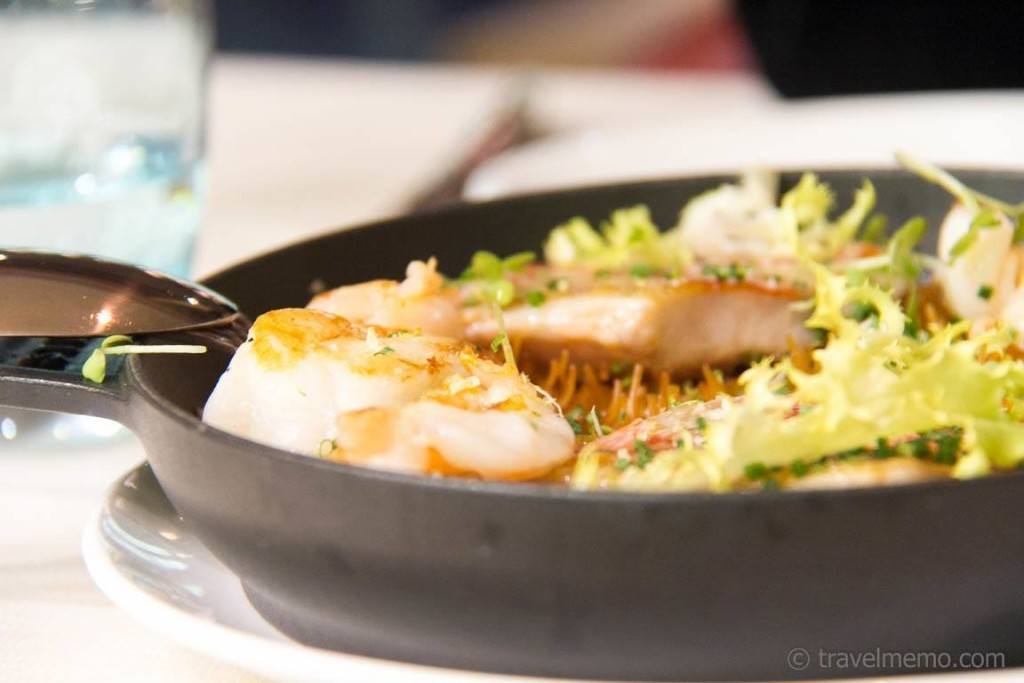 Alpin, hip und stylish im "W" Hotel Verbier 16 W Hotel mixed fish Arola Retaurant 1 bei Reisememo
