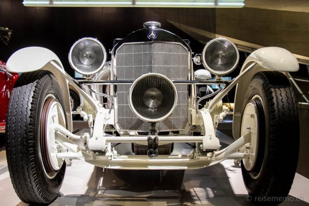 Kuehlergrill Mercedes Benz Typ S Tourenwagen bei Reisememo