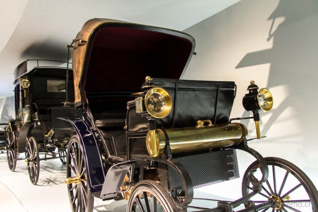 Motorkutsche Mercedes Benz Museum bei Reisememo