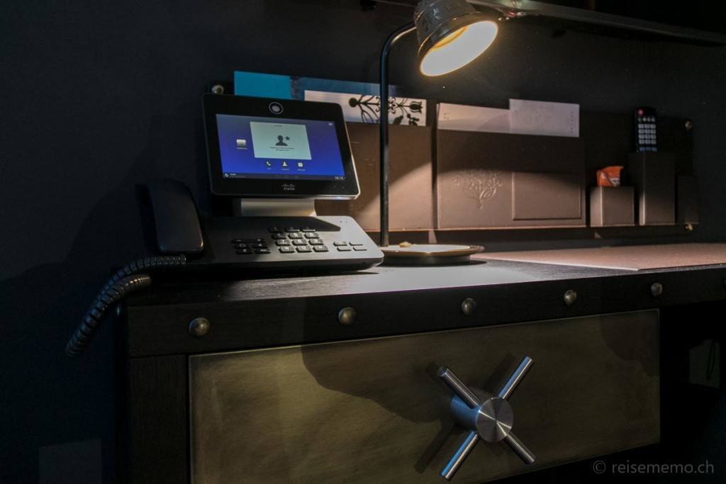 Kameha Grand Zürich - Hotel-Eröffnung im Glattpark 2 Safe Pult Kameha Grand Hotel Zuerich bei Reisememo