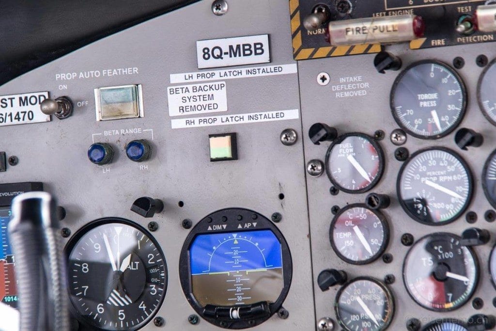 Twin Otter cockpit bei Reisememo