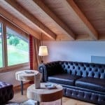 Frisch aus dem Dornröschenschlaf: Hotel Bellevue-Terminus Engelberg 21 Sofa Smokers Lounge Engelberg bei Reisememo