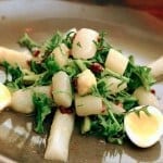 Frühling in Bozen. Südtirols Landeshauptstadt entzückt! 7 IMG 0587 Spargelsalat Loewenzahl Bauchspeckwuerfel Wachtelei Patauner Siebeneich Terlan bei Reisememo