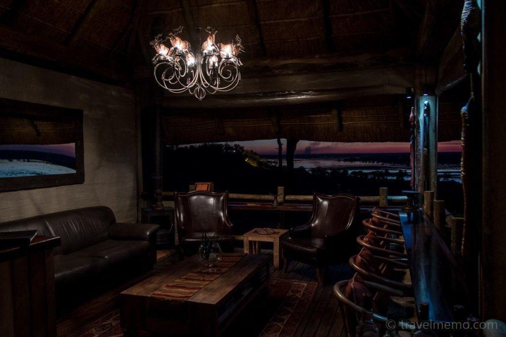 lounge Ngoma Safari Lodge Botswana bei Reisememo