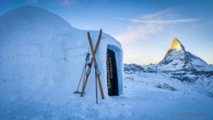 Iglu Dorf Zermatt Matterhorn Ski bei Reisememo
