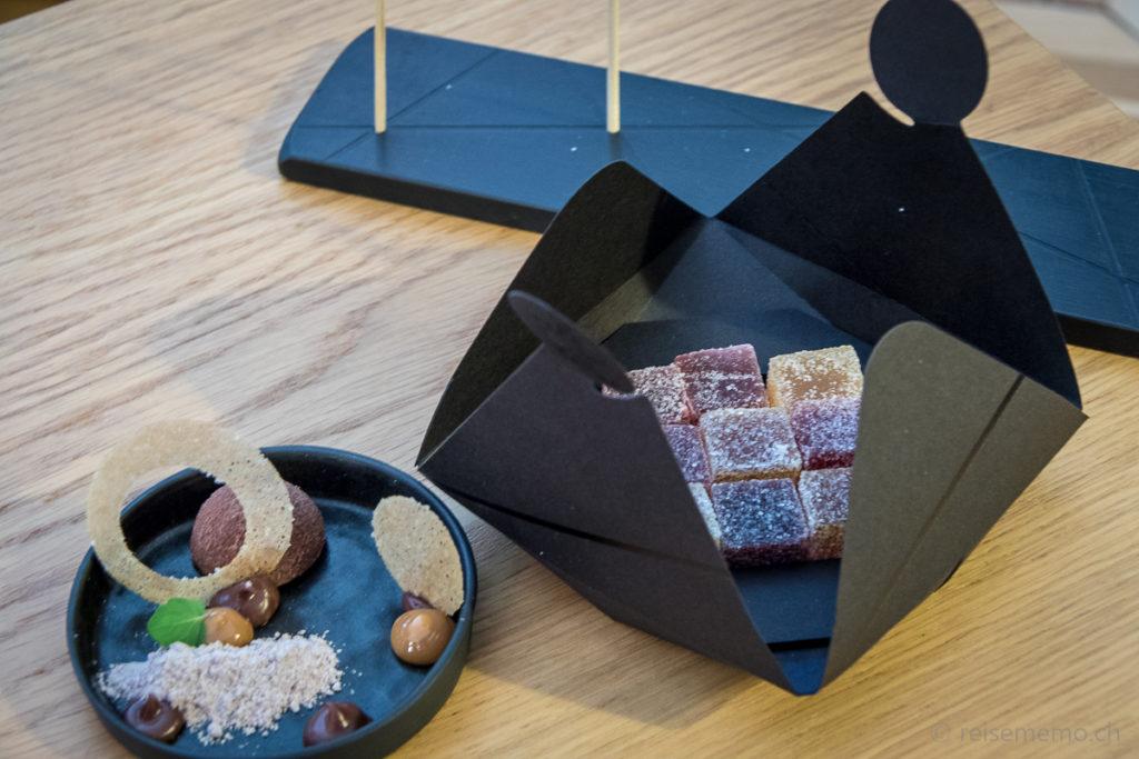 Fruchtgelée und Schokoladenganache