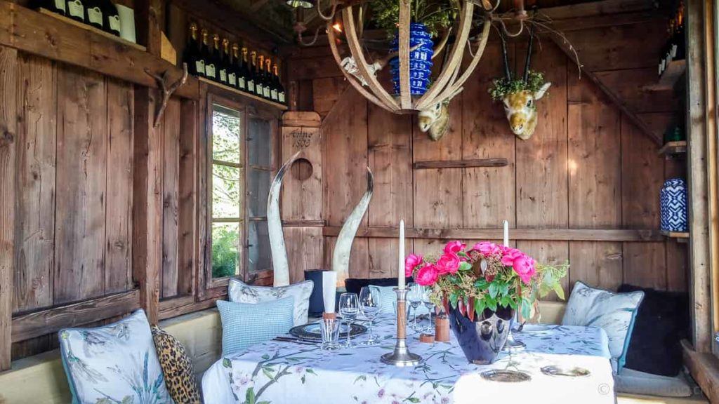 The Living Circle - die Schweizer Boutique Hospitality Marke 11 Restaurant Buech Stall Herrliberg bei Reisememo