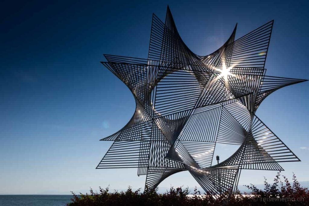 Château d'Ouchy - ein Wochenende als Prinzessin 32 Skulptur Angel Duarte Ouchy Lausanne bei Reisememo