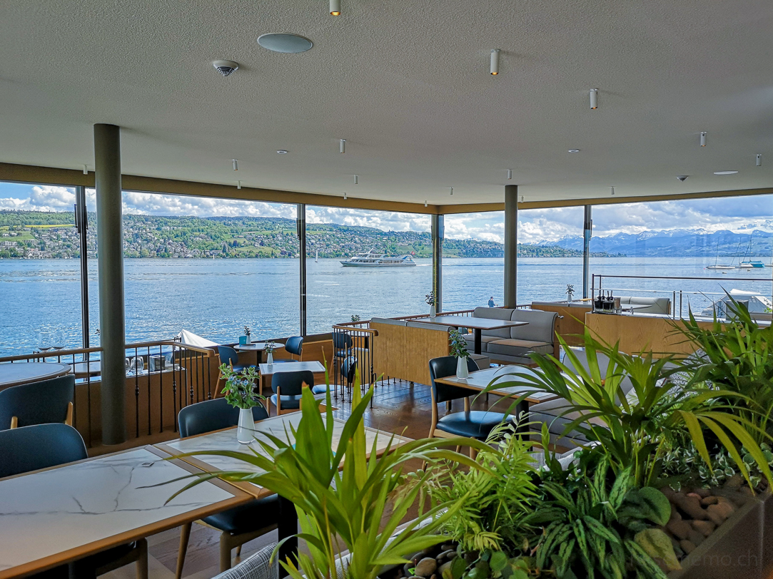 The Living Circle - die Schweizer Boutique Hospitality Marke 42 Alex Lake Zürich Restaurantaussicht