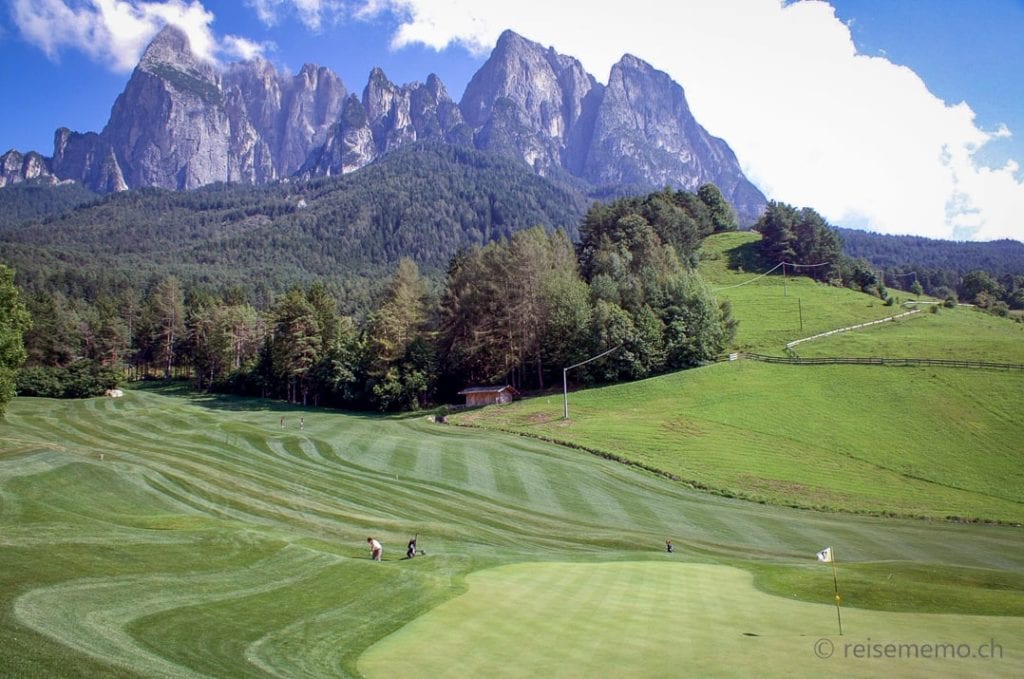 Golf Kastelruth Green Dolomiten bei Reisememo