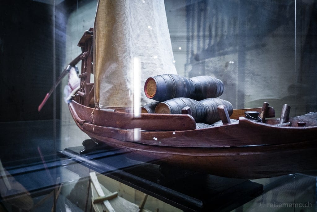 Modell eines traditionellen Rabelo Holzbootes