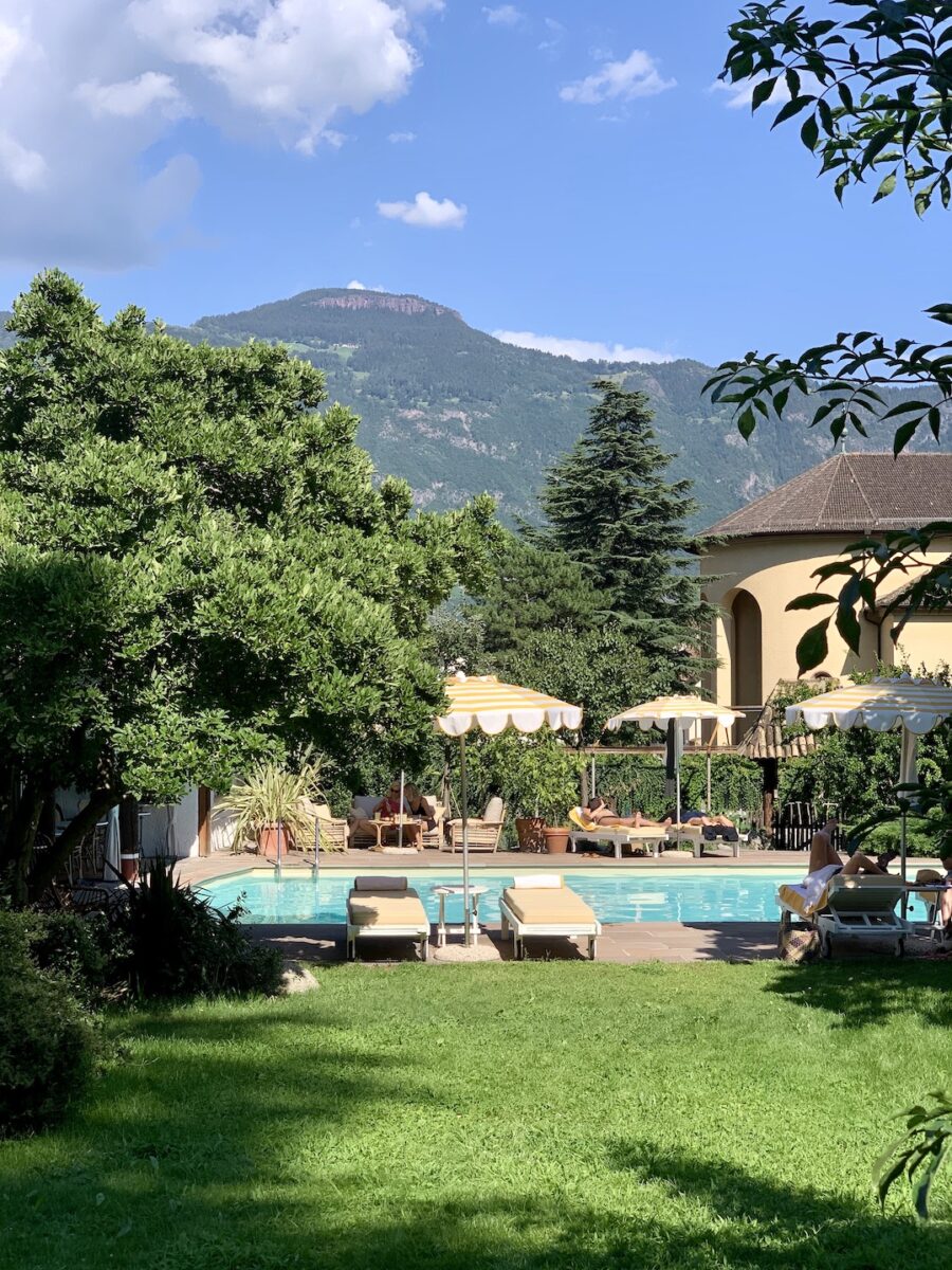 Villa Arnica pool bei Reisememo