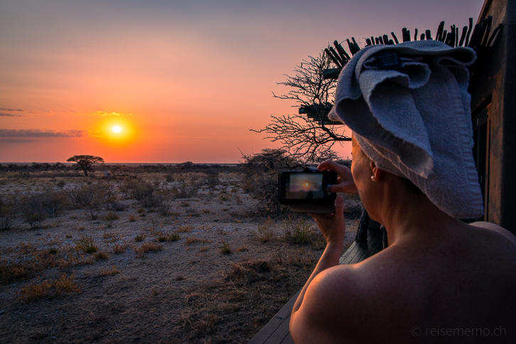 Onguma The Fort – Luxuscamp für Safaris im Etosha Nationalpark 5 Sonnenuntergang