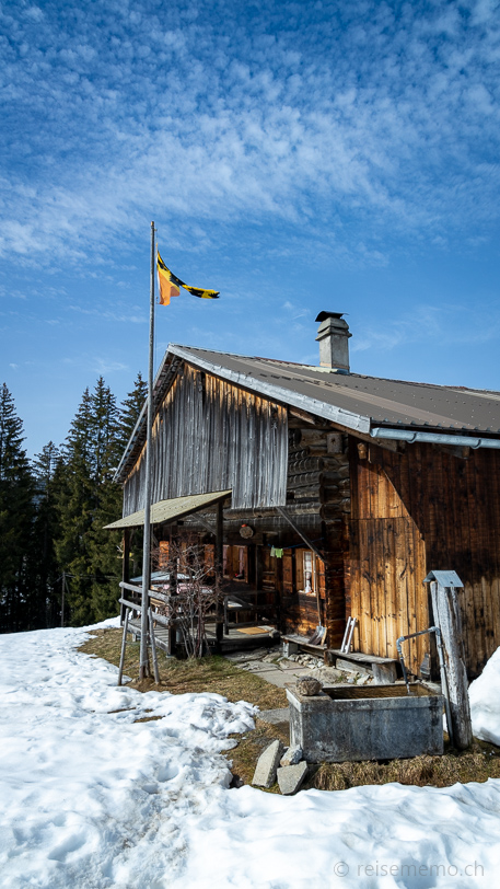 Stall am Winterwanderweg Schönried - Saanenmöser