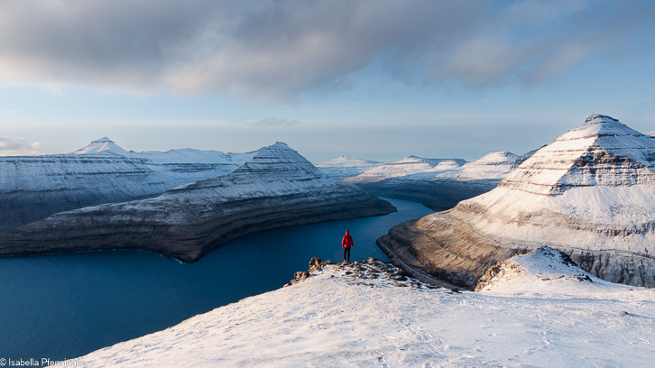 Aussicht auf Funningsfjørður Fjord