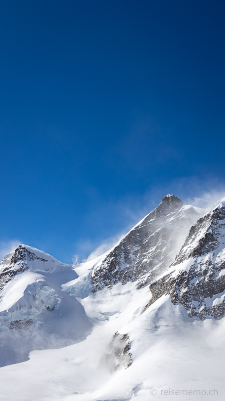 Windiges Rottalhorn und Jungfrau Gipfel vom Jungfraujoch aus