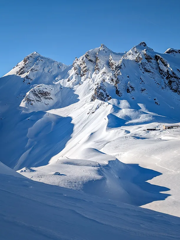 Pizolhütte im Winter