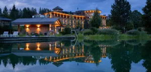 Sonnenalp Resort blaue Stunde