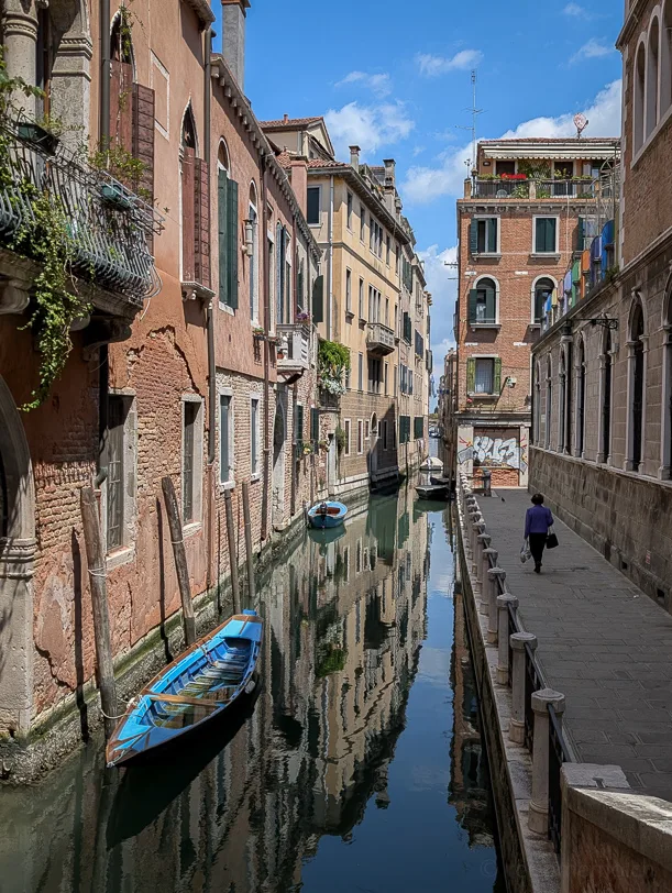 Was tun rund um Triest: Vom Märchenschloss, Tropfsteinhöhlen und Slowenien 11 Sicht vom Ponte de la Panada auf Fondamenta Giacinto GallinaGiacinto Gallina