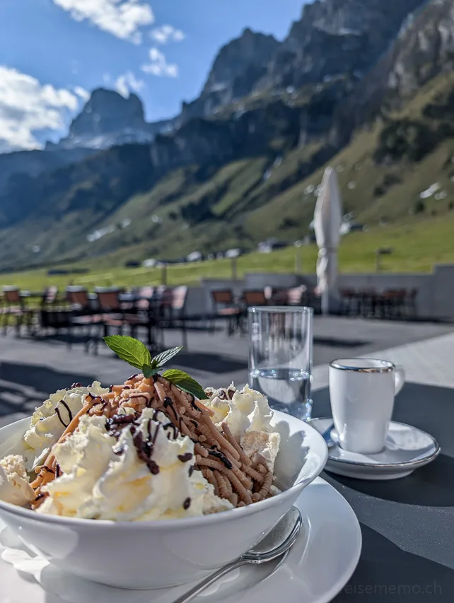 Vermicelles mit Kaffee in Urnerboden des Restaurants Sonne